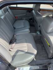 Image 20/20 of Daimler Double Six (1992)