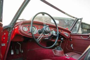 Image 10/50 of Austin-Healey 3000 Mk II (BJ7) (1962)