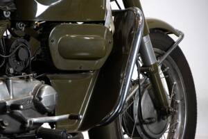 Bild 36/50 von Moto Guzzi Nuovo Falcone Militare (1973)