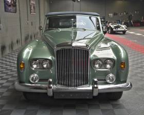 Image 25/50 de Bentley S3 Mulliner Park Ward DHC (1963)