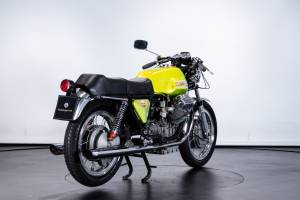 Image 3/36 de Moto Guzzi DUMMY (1974)