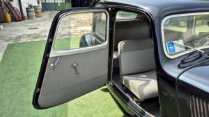 Image 26/48 of Citroën Traction Avant 11 BL (1955)