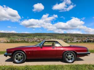 Immagine 4/26 di Jaguar XJS 5.3 V12 (1992)