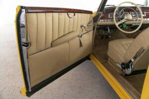 Bild 27/45 von Mercedes-Benz 300 S Cabriolet A (1953)