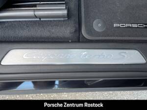 Imagen 19/31 de Porsche Cayenne Turbo S E-Hybrid (2020)