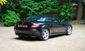 Image 3/50 of Mercedes-Benz SLK 350 (2004)