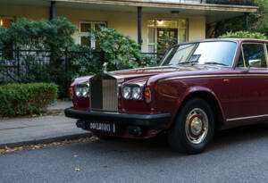 Immagine 8/31 di Rolls-Royce Silver Shadow II (1978)