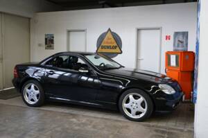 Image 30/33 de Mercedes-Benz SLK 320 (2000)
