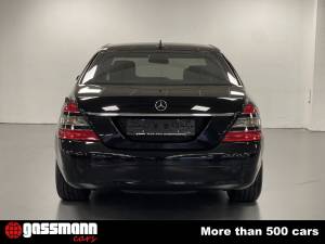 Bild 8/15 von Mercedes-Benz S 420 CDI (2007)