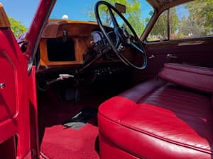 Image 70/81 of Bentley S 1 (1959)