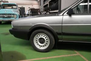 Bild 19/42 von Volkswagen Passat Variant 1.8 (1986)