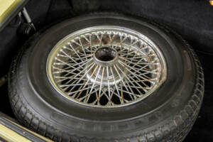 Image 43/50 of Triumph Stag (1972)