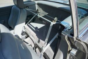 Image 15/36 de Mercedes-Benz 560 SL (1986)