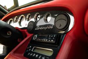 Image 29/31 of Lamborghini Diablo VT 6.0 (2001)