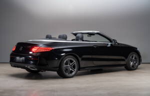 Bild 9/41 von Mercedes-Benz C 300 (2023)