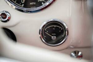 Image 18/49 of Mercedes-Benz 190 SL (1960)