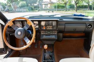 Image 6/10 de Alfa Romeo Alfa 6 - 2.5 (1981)