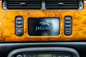 Bild 30/37 von Jaguar XKR (2003)