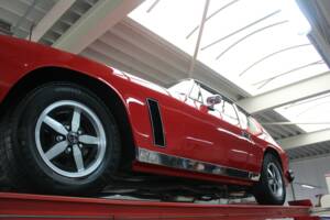 Image 8/50 of Jensen Interceptor MK III (1976)