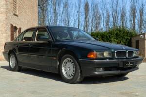 Image 2/43 of BMW 725tds (1997)