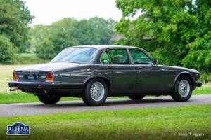 Bild 47/57 von Jaguar XJ 12 (1986)
