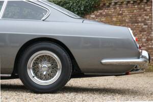 Image 38/50 of Ferrari 250 GT/E (1962)