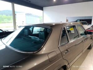 Imagen 7/27 de Mercedes-Benz 500 SEL (1986)