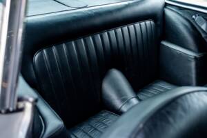 Image 33/50 de Aston Martin DB 4 (1960)