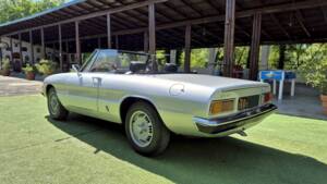 Afbeelding 16/63 van Alfa Romeo Spider 1300 (1976)