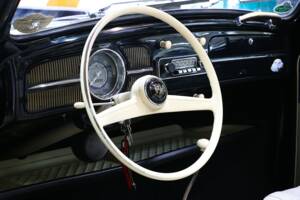 Image 14/22 of Volkswagen Beetle 1200 Export &quot;Dickholmer&quot; (1958)