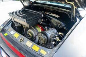Imagen 29/33 de Porsche 911 Turbo 3.3 (1989)