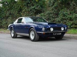 Image 1/20 of Aston Martin V8 (1974)