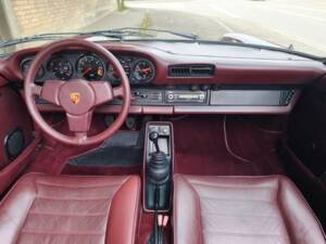 Image 13/25 of Porsche 911 SC 3.0 (1983)