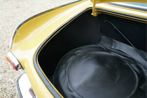 Image 31/50 of Volvo 1800 E (1971)