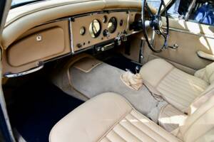 Image 43/50 of Jaguar XK 150 FHC (1960)