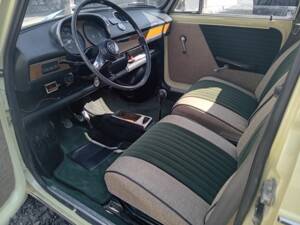 Image 2/8 of SEAT 850 Speciale (1974)
