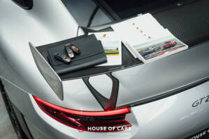 Imagen 25/25 de Porsche 911 GT2 RS (2018)