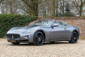 Bild 32/50 von Maserati GranCabrio Sport (2015)