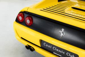 Image 34/36 de Ferrari F 355 Berlinetta (1995)