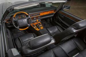 Imagen 17/22 de Jaguar XJS 4.0 (1996)