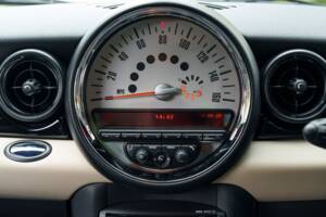 Image 18/24 of Mini Cooper (2012)