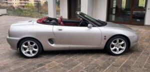 Immagine 8/50 di MG F 1.8i VVC 75 LE "75th Anniversary" (1999)