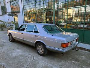 Image 10/30 of Mercedes-Benz 500 SEL (1985)
