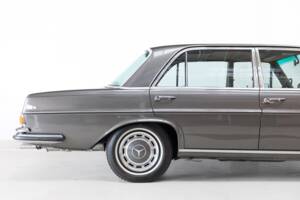 Bild 26/32 von Mercedes-Benz 300 SEL 3.5 (1970)