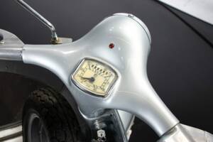 Image 42/45 of Piaggio Vespa 150 (1958)