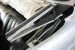 Image 12/17 of Mercedes-Benz 300 SE (1964)