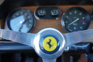 Image 33/50 of Ferrari 330 GT 2+2 (1965)