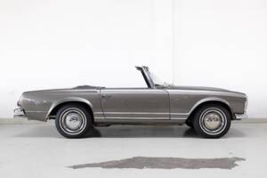 Image 4/35 de Mercedes-Benz 230 SL (1966)
