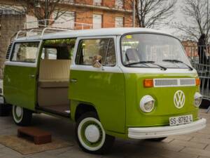 Image 1/6 of Volkswagen T2b Kombi (1979)