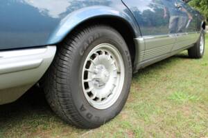 Image 15/51 de Mercedes-Benz 500 SE (1984)